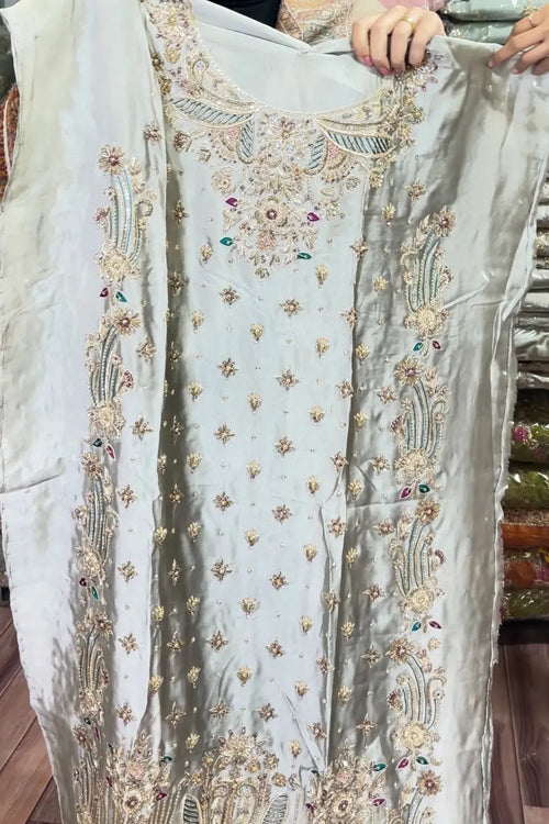 EID OUTFIT 1 -  MEDIUM