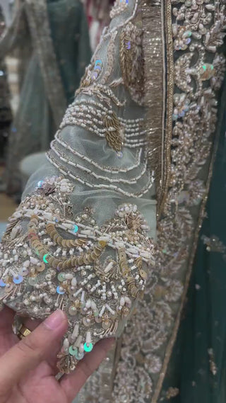 Zaha Zeal